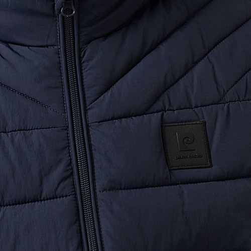 detail Vesta Pierre Cardin Quilted